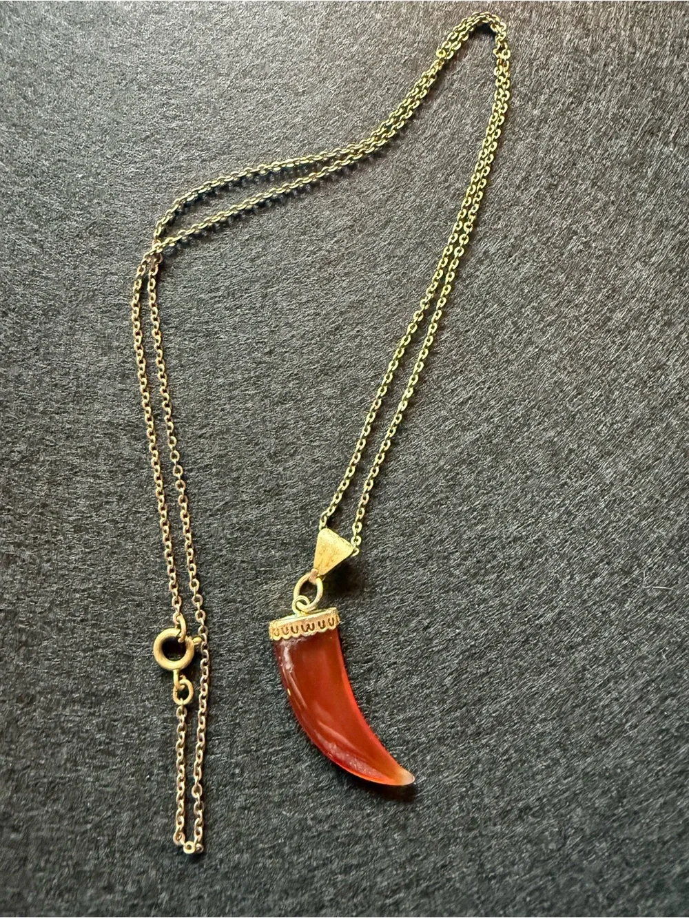 N/A curved horn